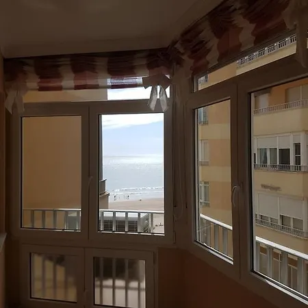 아파트 Brisas Cayetano *